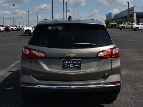 Used 2018 Chevrolet Equinox LT image 6
