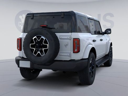 New 2026 Ford Bronco Outer Banks AWD/4WD image 11