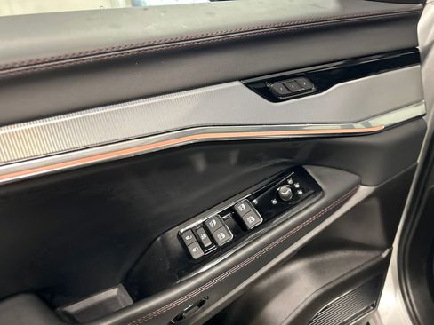 Used 2024 Jeep Wagoneer Launch Edition image 14