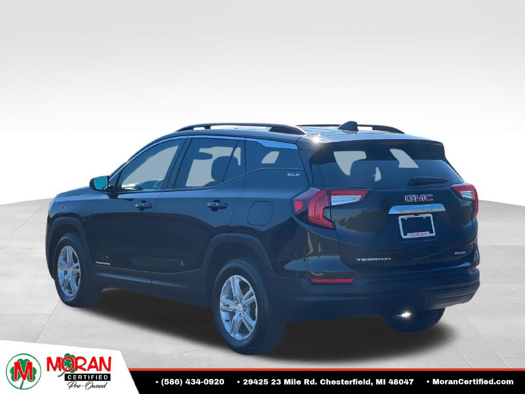 Used 2024 GMC Terrain SLE w/ Driver Convenience Package AWD/4WD image 4