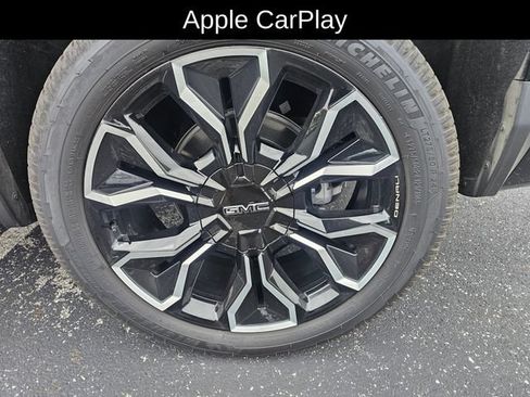 Used 2025 GMC Sierra EV Denali AWD/4WD image 13