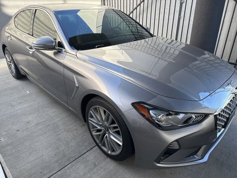 Used 2020 Genesis G70 2.0T image 1