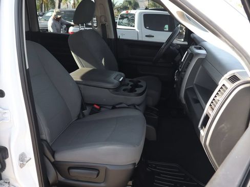 Used 2018 RAM 2500 Tradesman w/ Chrome Appearance Group RWD image 40