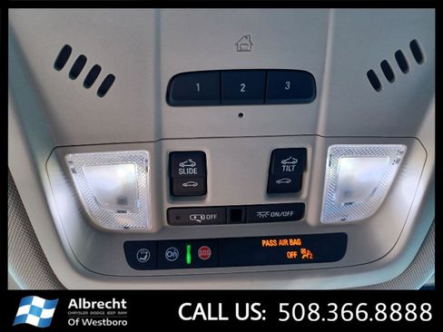 Used 2020 GMC Acadia Denali w/ Denali Ultimate Package image 32