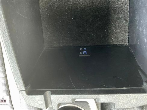 Used 2022 Toyota Tacoma SR5 w/ Technology Package RWD image 32