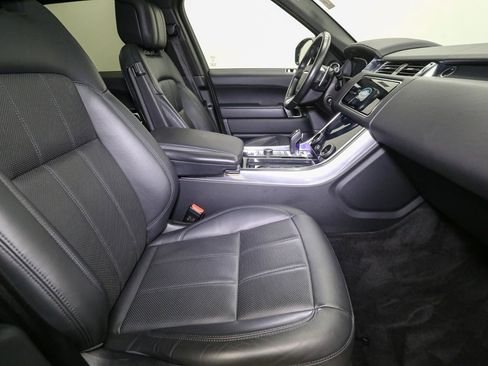Used 2020 Land Rover Range Rover Sport HSE Dynamic image 18