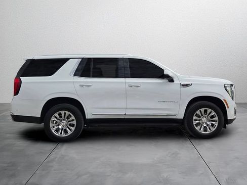 Used 2025 GMC Yukon Denali RWD image 5