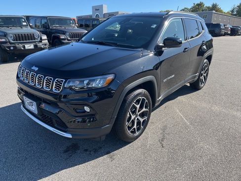New 2025 Jeep Compass Limited image 3