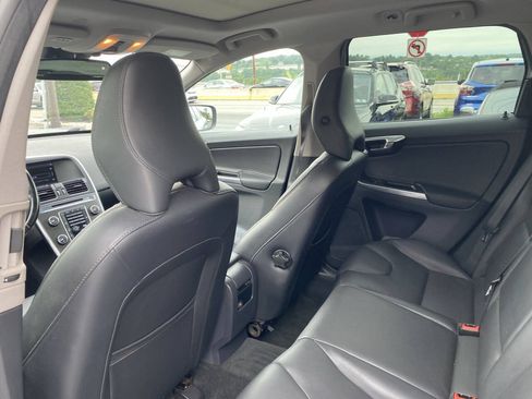 Used 2015 Volvo XC60 T6 Premier Plus AWD/4WD image 14