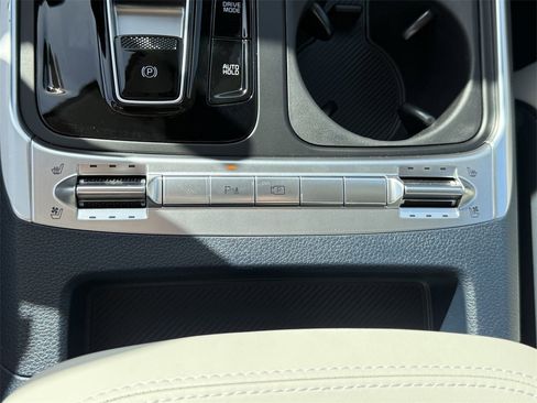 New 2026 Kia Carnival SX image 31