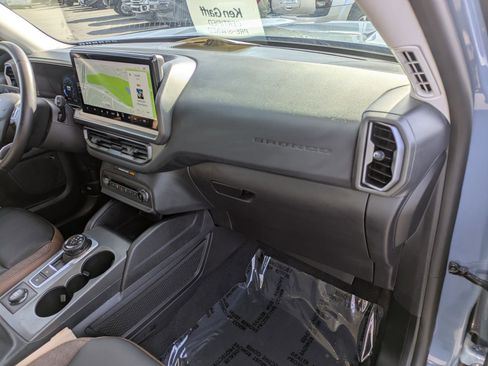 Used 2025 Ford Bronco Sport Outer Banks w/ Outer Banks Tech Package+ image 32