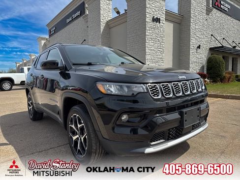 Used 2025 Jeep Compass Limited AWD/4WD image 1