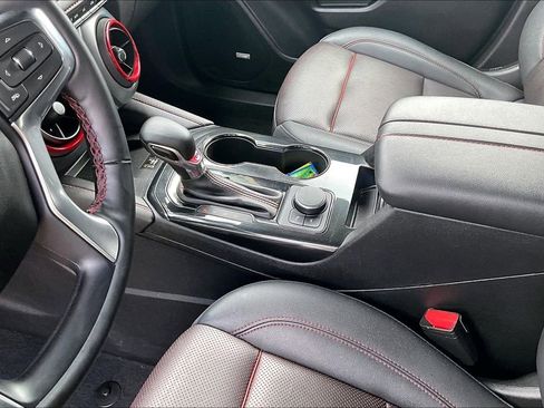 Used 2025 Chevrolet Blazer RS FWD image 17