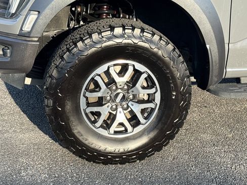 Used 2021 Ford F150 Raptor w/ Equipment Group 801A High AWD/4WD image 16