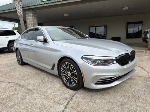 Used 2017 BMW 540i RWD image 3