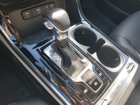 Used 2022 Kia Carnival SX Prestige image 39