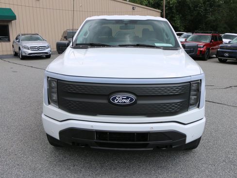 Used 2024 Ford F150 Lightning Flash AWD/4WD image 11