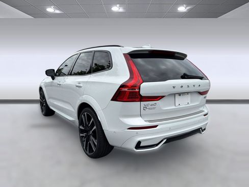Certified 2024 Volvo XC60 B5 Ultimate w/ Protection Package Premier AWD/4WD image 3