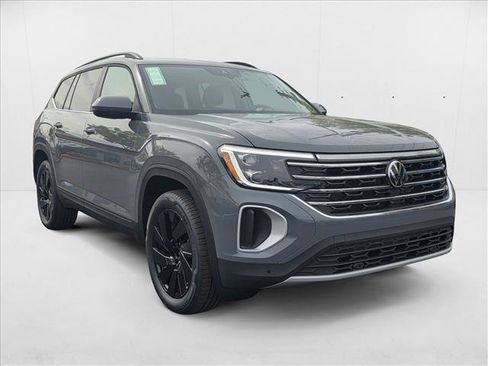 New 2026 Volkswagen Atlas SE image 7