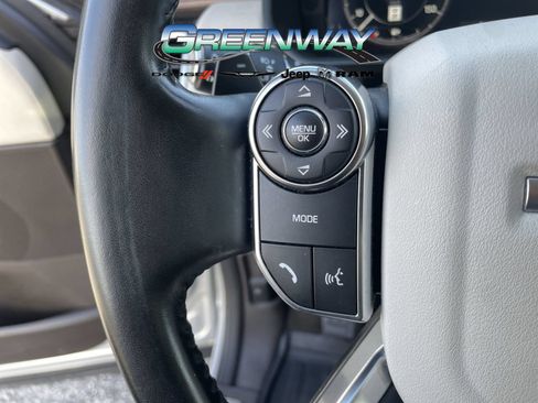 Used 2018 Land Rover Discovery HSE AWD/4WD image 28