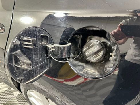 Used 2018 Kia Optima S w/ Panoramic Sunroof Package image 5