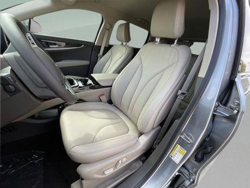 Used 2021 Lincoln Nautilus AWD w/ Equipment Group 101A image 30