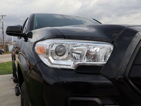 Used 2023 Toyota Tacoma SR image 3