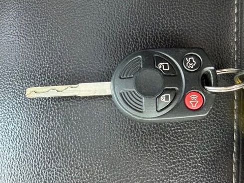 Used 2018 Ford Escape SEL FWD image 33