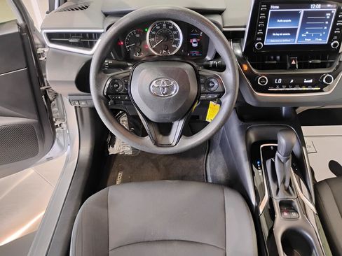 Used 2020 Toyota Corolla LE FWD image 74