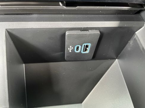 New 2026 Ford F350 Lariat w/ Black Appearance Package image 12