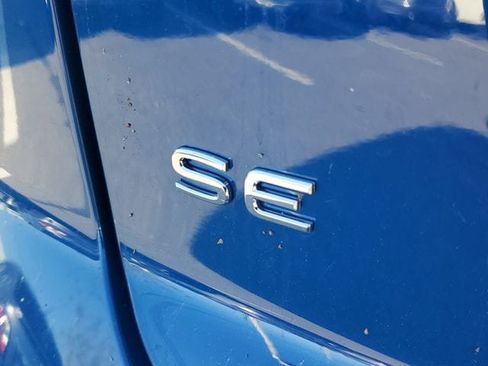 New 2026 Volkswagen Atlas Cross Sport SE image 6