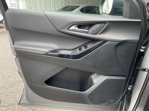 Used 2025 Chevrolet Equinox LT image 20