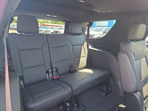Used 2022 Chevrolet Tahoe LT w/ Luxury Package AWD/4WD image 13