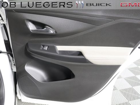 Certified 2024 Buick Envista Avenir FWD image 23