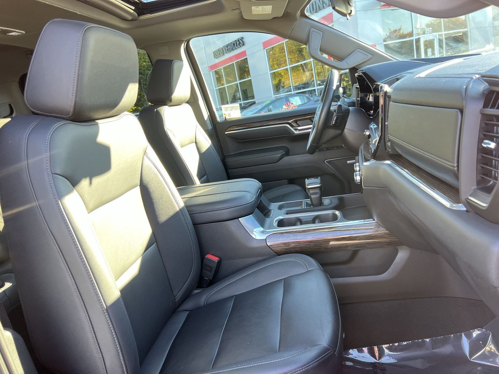 Used 2023 GMC Sierra 1500 Elevation w/ Elevation Premium Package AWD/4WD image 27