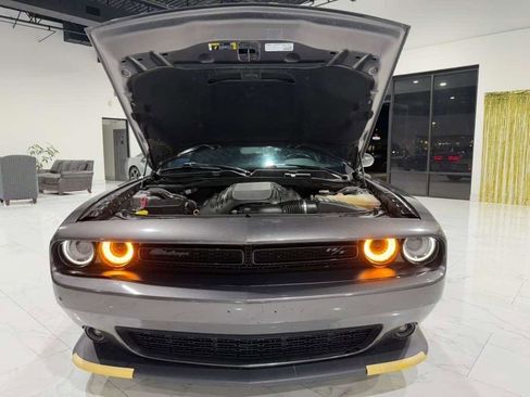 Used 2022 Dodge Challenger R/T w/ Blacktop Package image 22
