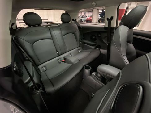 Certified 2024 MINI Cooper SE image 29