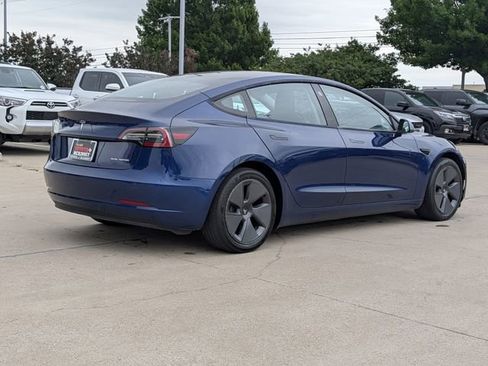 Used 2022 Tesla Model 3 Long Range AWD/4WD image 6