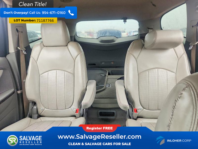 Used 2014 Chevrolet Traverse LTZ FWD image 13