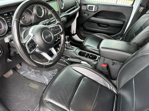 Used 2021 Jeep Gladiator Overland w/ Uconnect 4C Nav & Sound Group AWD/4WD image 9