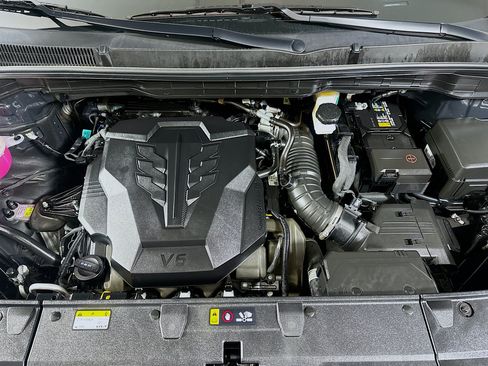 Used 2026 Kia Carnival FWD image 34