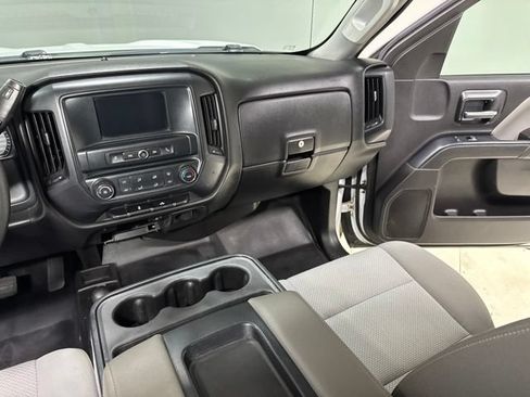 Used 2018 Chevrolet Silverado 1500 W/T w/ Trailering Package AWD/4WD image 19