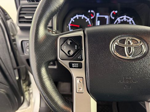 Used 2024 Toyota 4Runner SR5 AWD/4WD image 15