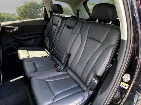 Used 2023 Audi Q7 3.0T Premium Plus AWD/4WD image 21