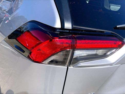 Used 2024 Toyota RAV4 LE image 27