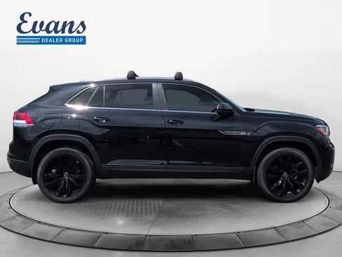Used 2023 Volkswagen Atlas Cross Sport SE w/ Black Wheel Package AWD/4WD image 9