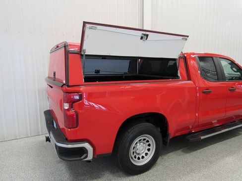 Used 2021 Chevrolet Silverado 1500 W/T w/ Z71 Off-Road Package AWD/4WD image 20