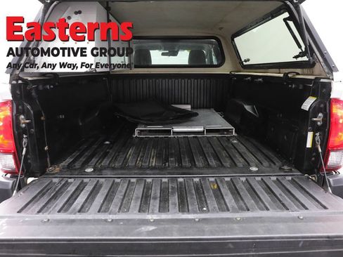 Used 2020 Toyota Tacoma SR RWD image 9