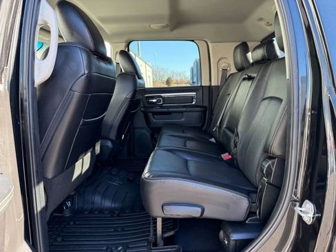 Used 2018 RAM 2500 Laramie w/ Sport Appearance Group image 18