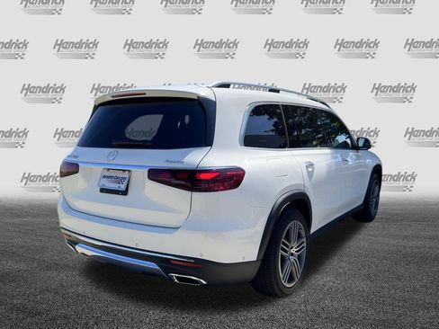 Used 2025 Mercedes-Benz GLS 450 4MATIC image 11